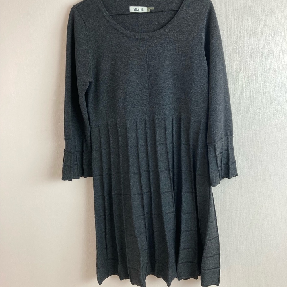 VickyTiel Textured Dress - Picture 4 of 11